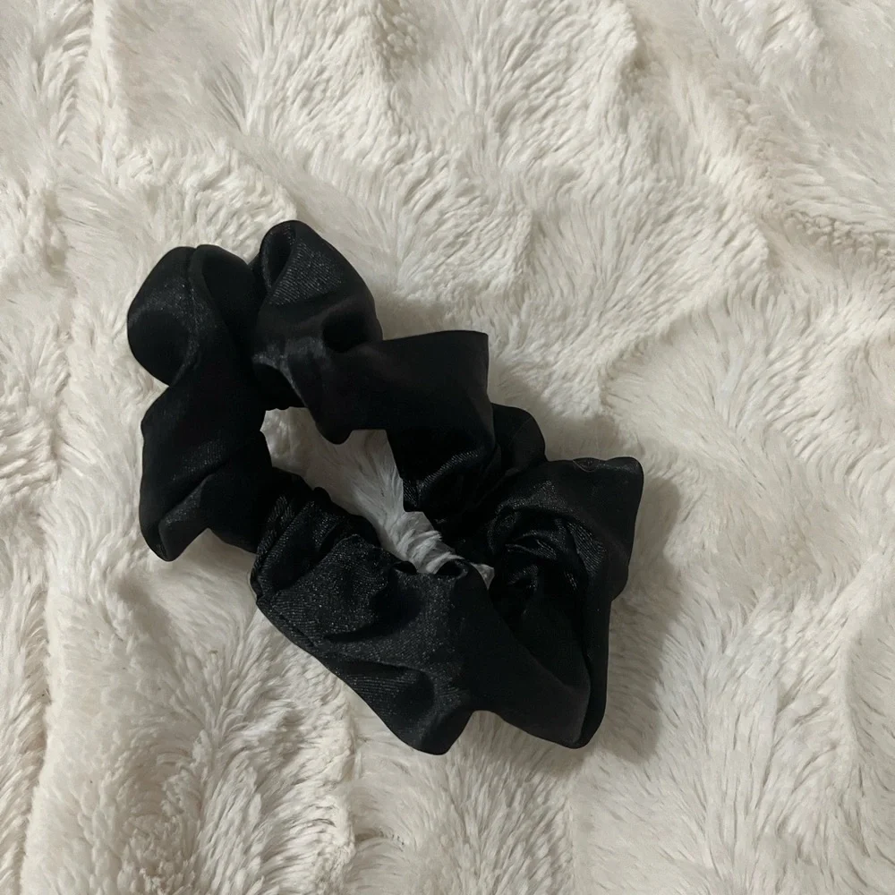 Heatless Hair Curler Set - Black Hair Accessory Set